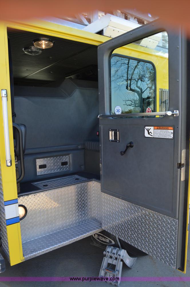 image for item I2940 1998 E-one 105' platform fire truck