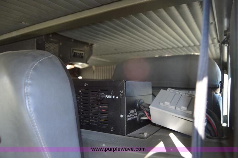 image for item I2940 1998 E-one 105' platform fire truck