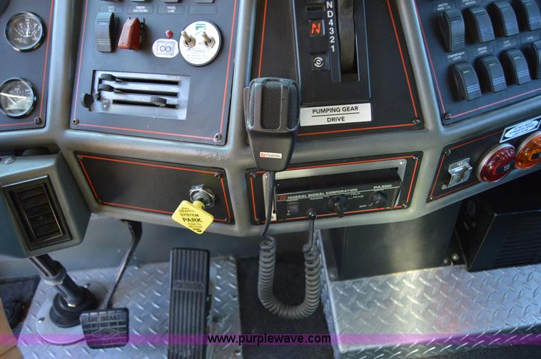 image for item I2940 1998 E-one 105' platform fire truck