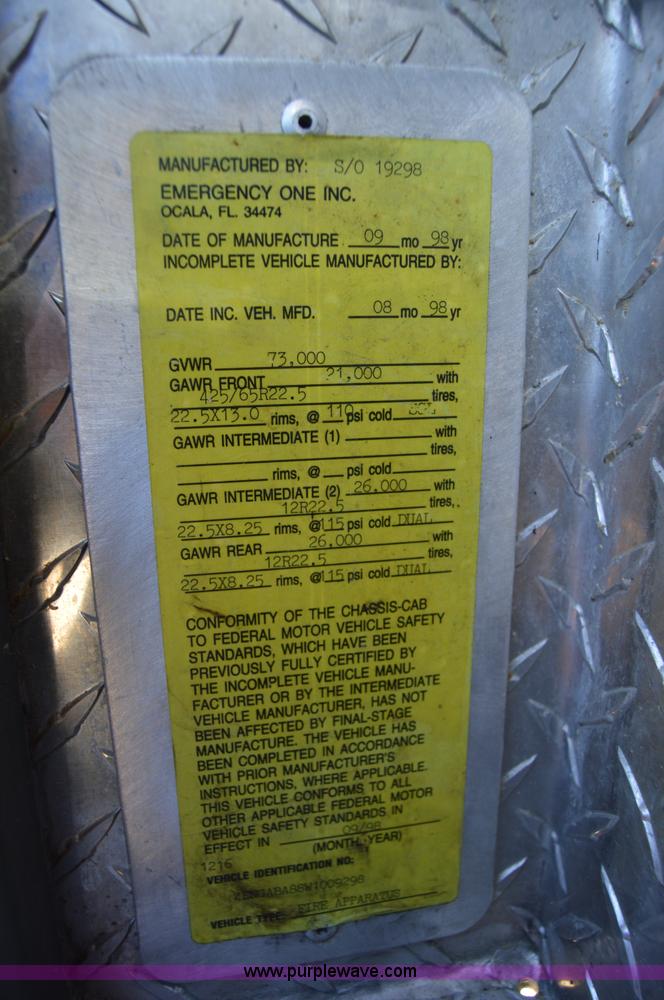 image for item I2940 1998 E-one 105' platform fire truck