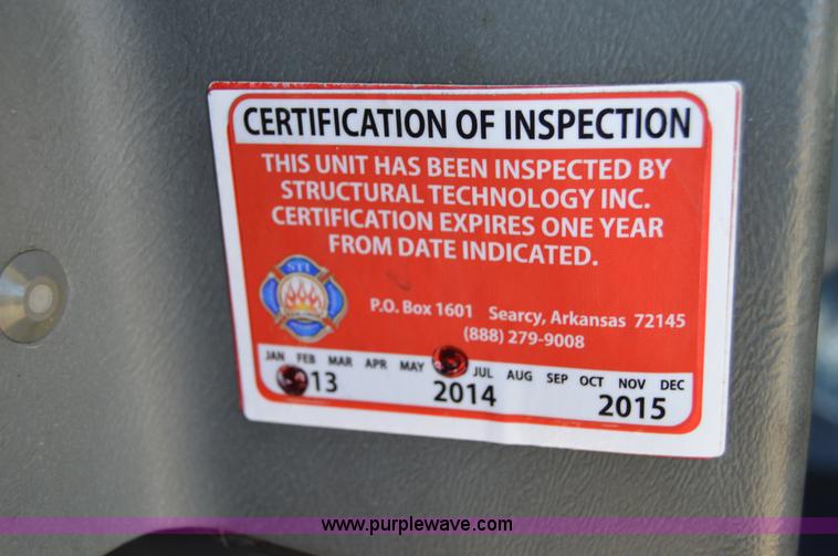 image for item I2940 1998 E-one 105' platform fire truck