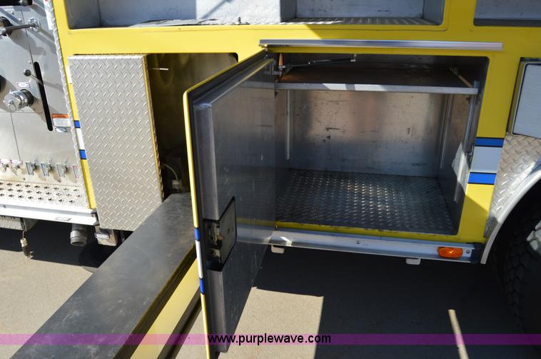 image for item I2940 1998 E-one 105' platform fire truck