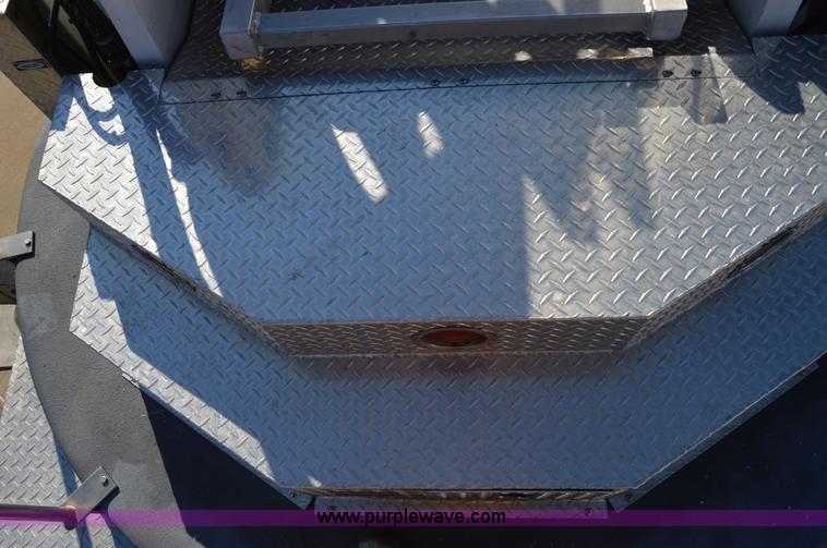 image for item I2940 1998 E-one 105' platform fire truck