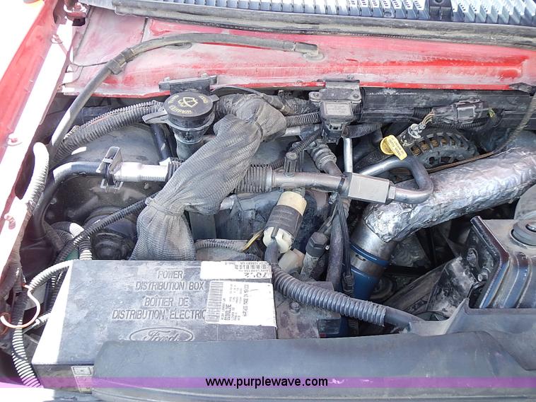 image for item I3570 2006 Ford E450 Super Duty Med Tec ambulance