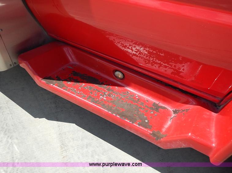 image for item I3570 2006 Ford E450 Super Duty Med Tec ambulance