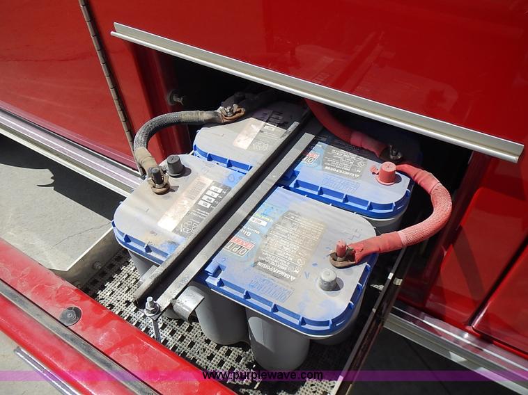 image for item I3570 2006 Ford E450 Super Duty Med Tec ambulance