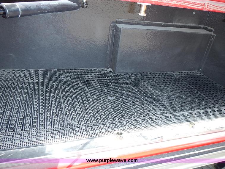 image for item I3570 2006 Ford E450 Super Duty Med Tec ambulance