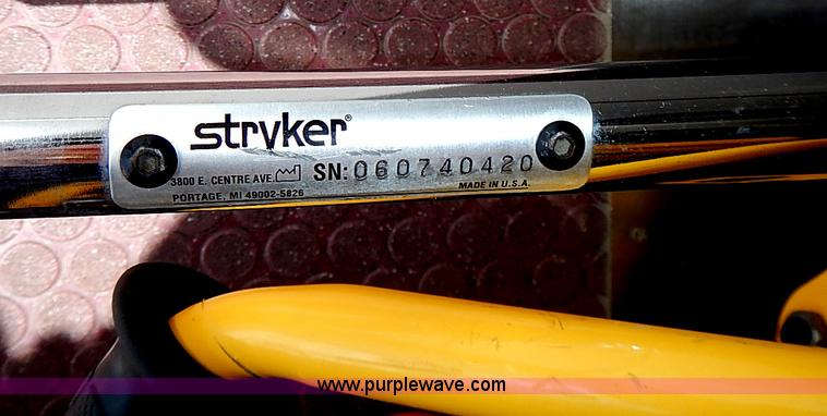 image for item I3570 2006 Ford E450 Super Duty Med Tec ambulance