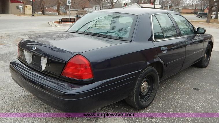 image for item I5188 2002 Ford Crown Victoria Police Interceptor