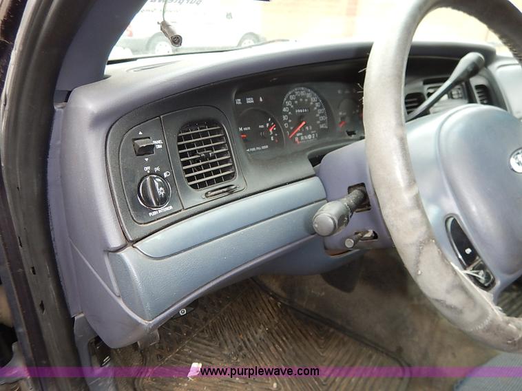 image for item I5188 2002 Ford Crown Victoria Police Interceptor