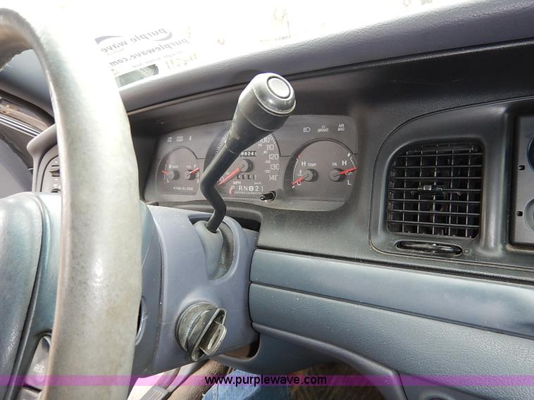 image for item I5188 2002 Ford Crown Victoria Police Interceptor