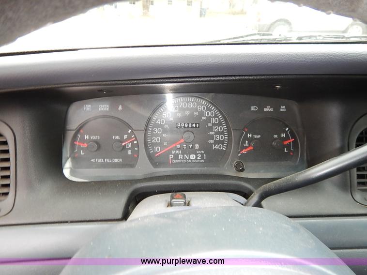 image for item I5188 2002 Ford Crown Victoria Police Interceptor