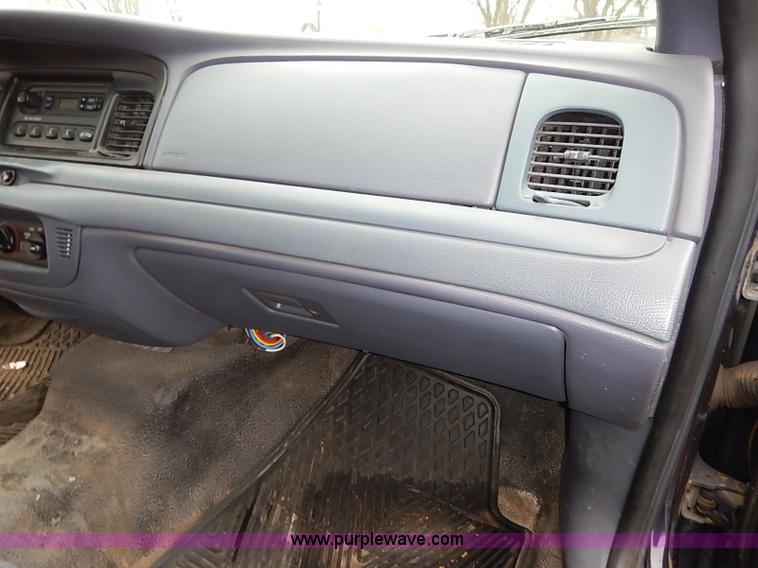 image for item I5188 2002 Ford Crown Victoria Police Interceptor