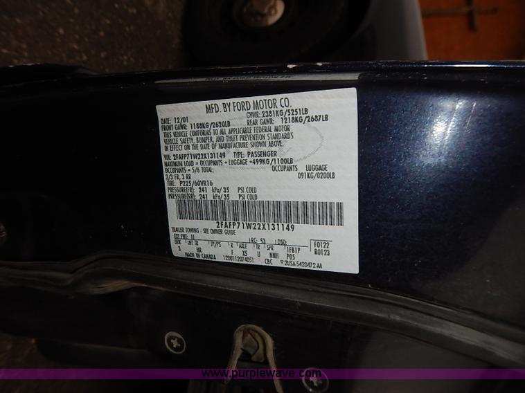 image for item I5188 2002 Ford Crown Victoria Police Interceptor