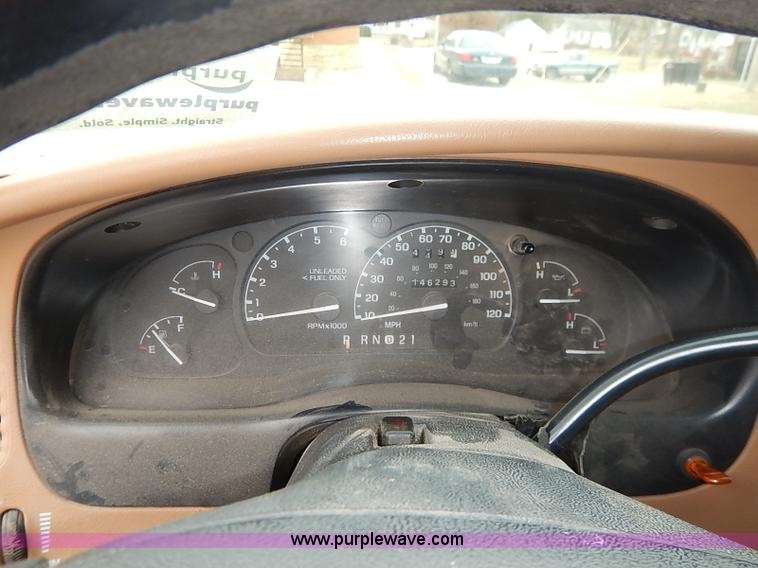 image for item I5189 1996 Ford Ranger XLT SuperCab pickup truck