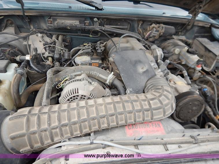 image for item I5189 1996 Ford Ranger XLT SuperCab pickup truck