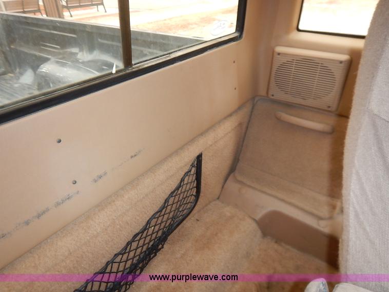 image for item I5189 1996 Ford Ranger XLT SuperCab pickup truck