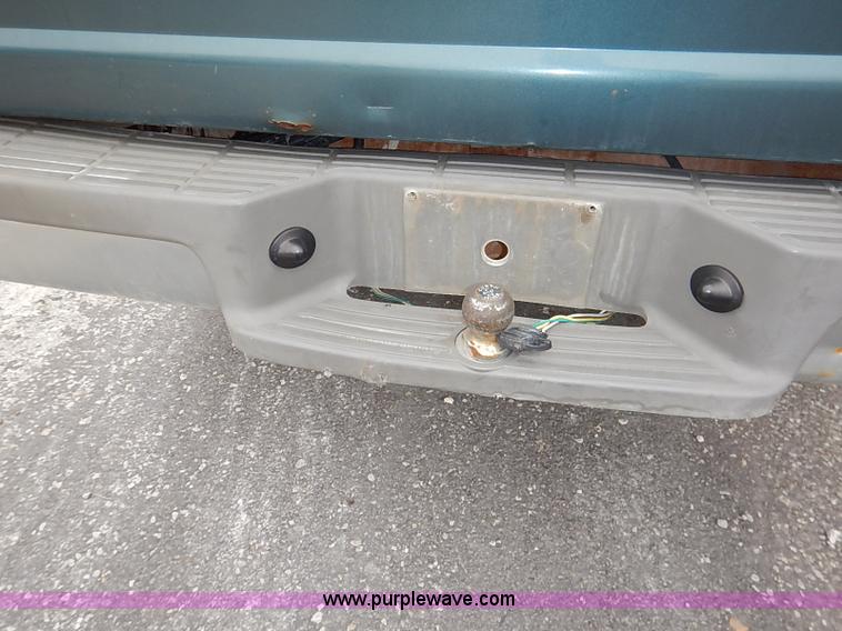 image for item I5189 1996 Ford Ranger XLT SuperCab pickup truck