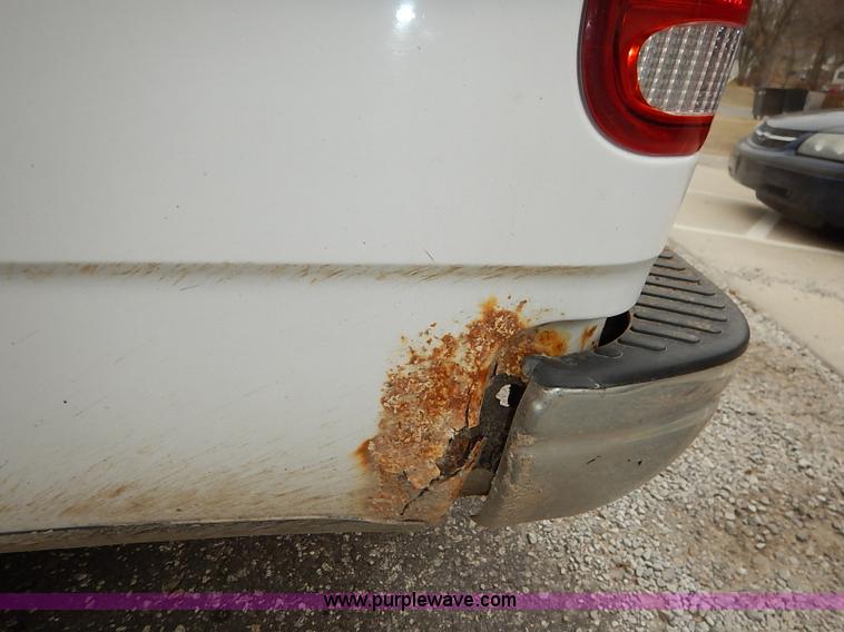 image for item I5190 2001 Ford F150 XL pickup truck