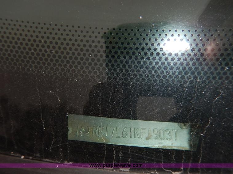 image for item I5190 2001 Ford F150 XL pickup truck