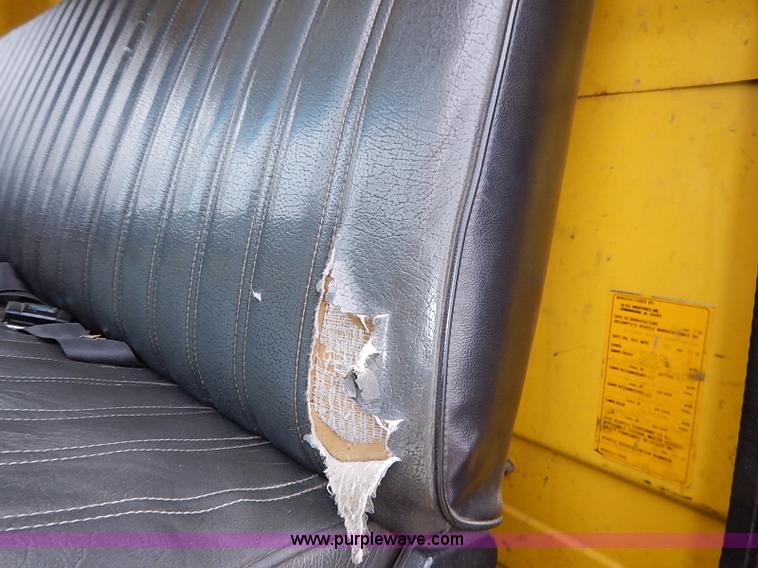 image for item I5193 1986 Chevrolet Kodiak 70 truck cab and chassis