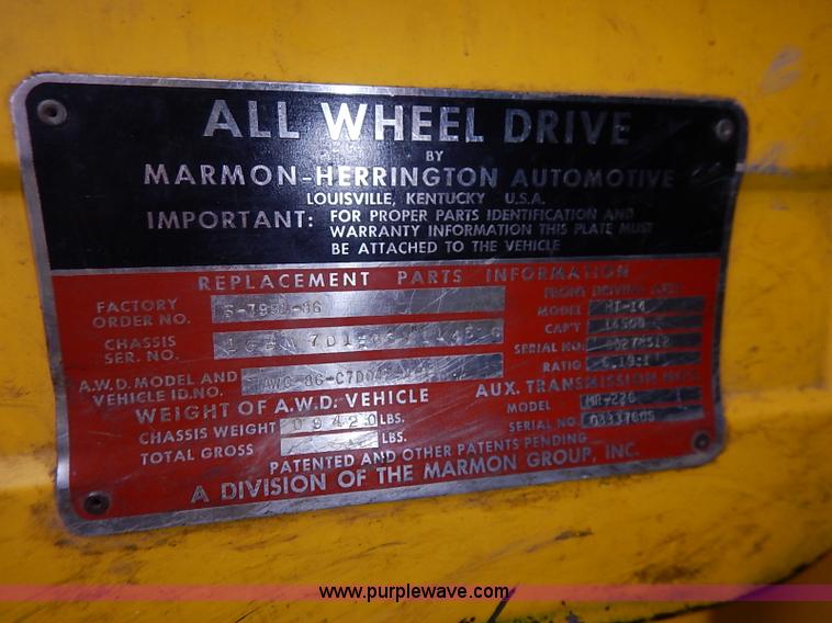 image for item I5193 1986 Chevrolet Kodiak 70 truck cab and chassis