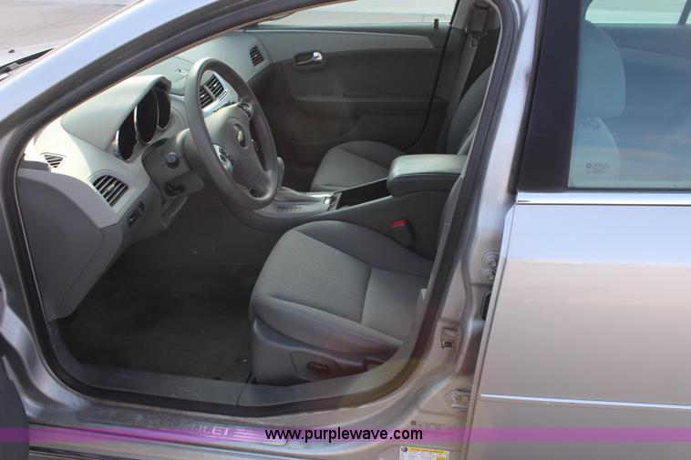 image for item I5978 2008 Chevrolet Malibu Hybrid