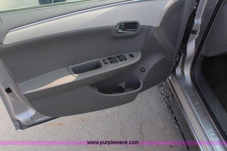 image for item I5978 2008 Chevrolet Malibu Hybrid