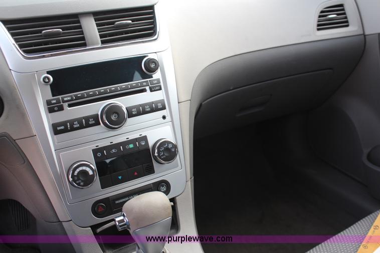 image for item I5978 2008 Chevrolet Malibu Hybrid