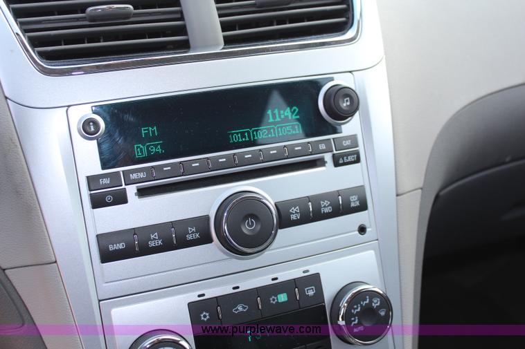 image for item I5978 2008 Chevrolet Malibu Hybrid