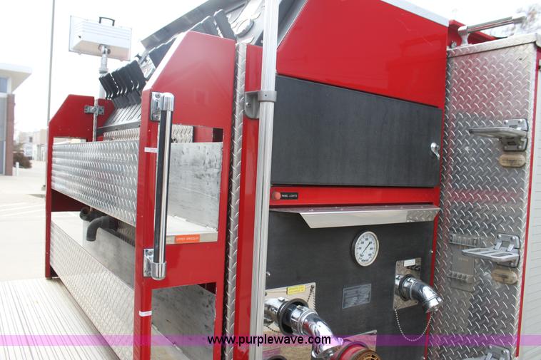 image for item I7302 1997 HME Fire Penetrator fire truck