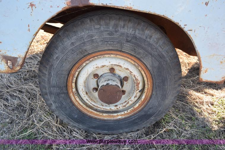 image for item I8581 Pickup bed trailer