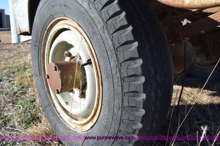 image for item I8581 Pickup bed trailer