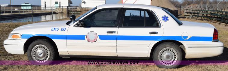 image for item I8582 1998 Ford Crown Victoria Police Interceptor