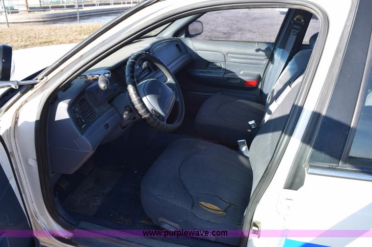 image for item I8582 1998 Ford Crown Victoria Police Interceptor