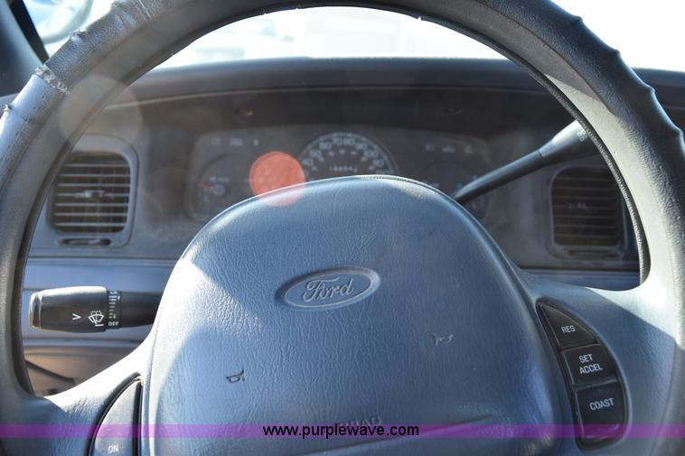 image for item I8582 1998 Ford Crown Victoria Police Interceptor