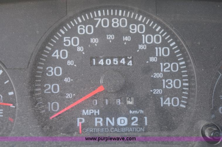 image for item I8582 1998 Ford Crown Victoria Police Interceptor