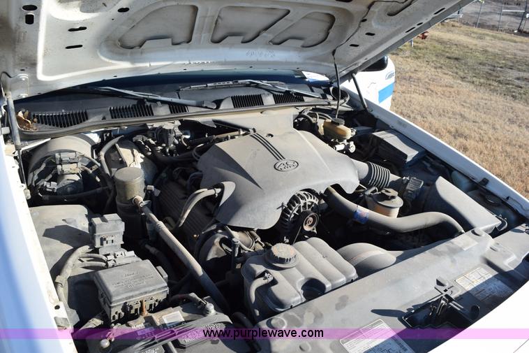 image for item I8582 1998 Ford Crown Victoria Police Interceptor