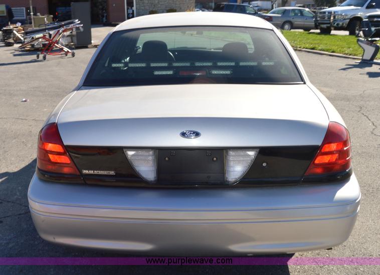 image for item I8693 2008 Ford Crown Victoria Police Interceptor