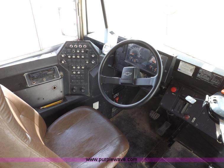 image for item K3017 1996 Chevrolet B7 Blue Bird school bus