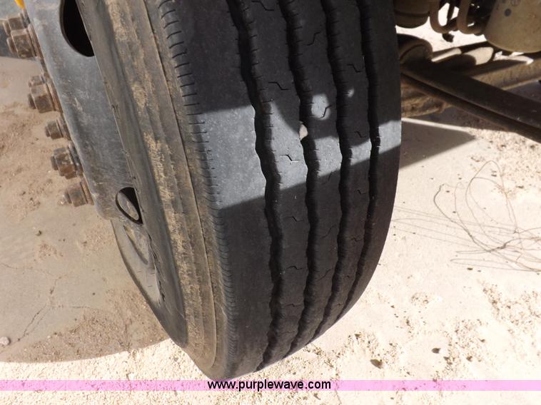 image for item K3017 1996 Chevrolet B7 Blue Bird school bus