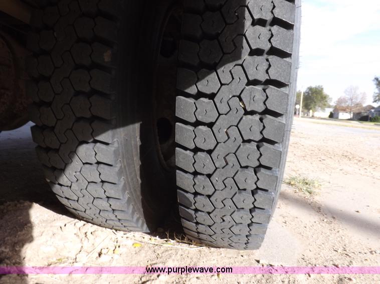 image for item K3017 1996 Chevrolet B7 Blue Bird school bus