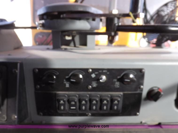 image for item K3018 2004 Blue Bird school bus