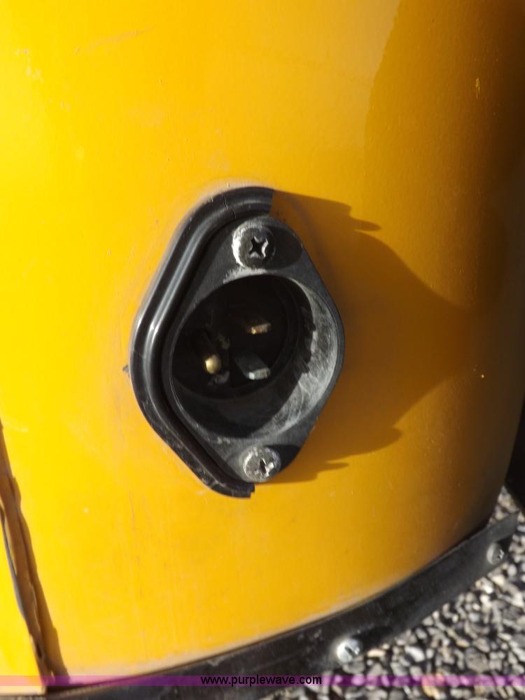 image for item K3018 2004 Blue Bird school bus