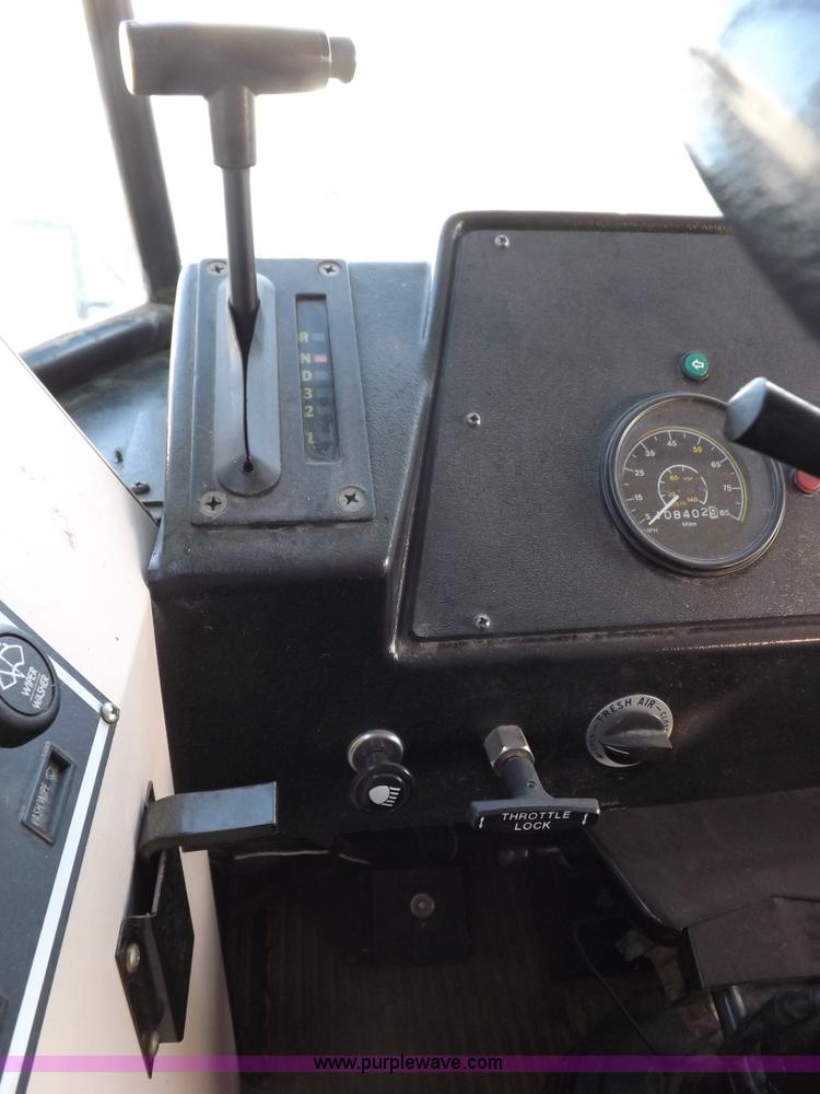 image for item K3019 1992 Blue Bird TC2000 school bus