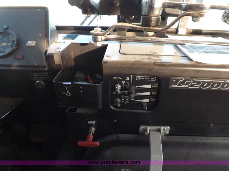 image for item K3019 1992 Blue Bird TC2000 school bus