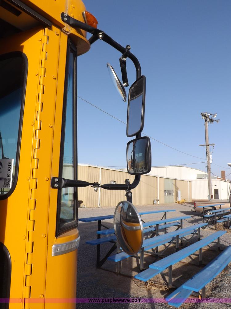 image for item K3019 1992 Blue Bird TC2000 school bus