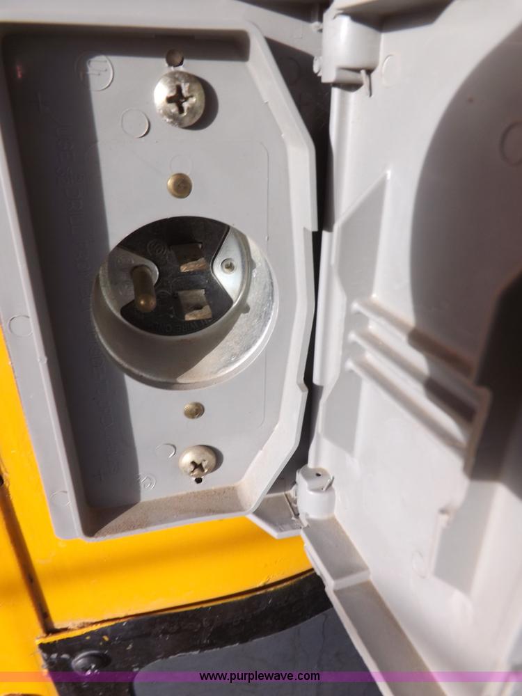 image for item K3019 1992 Blue Bird TC2000 school bus