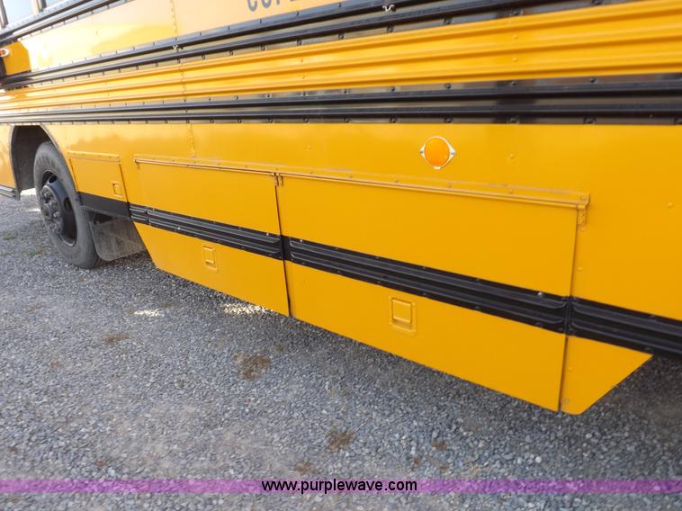 image for item K3019 1992 Blue Bird TC2000 school bus