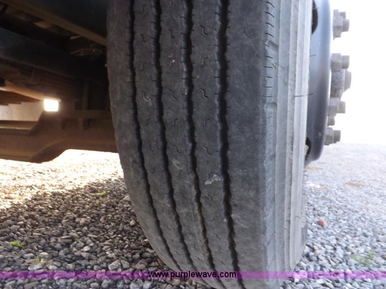 image for item K3019 1992 Blue Bird TC2000 school bus